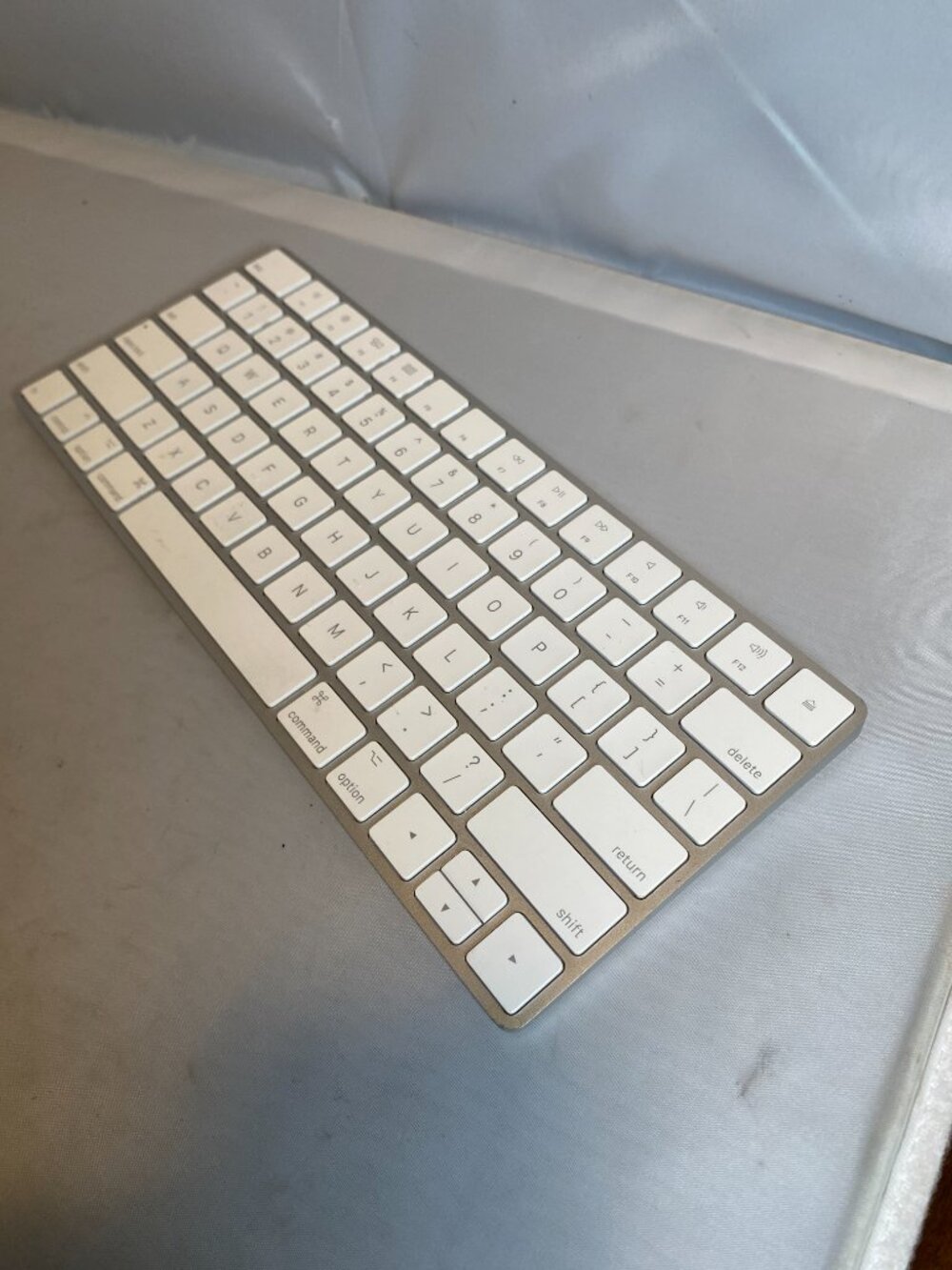 Apple Magic Keyboard 2 Rechargeable Bluetooth Wireless A1644